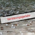 Rohreiniger auf Spielplatz und Grillplatz