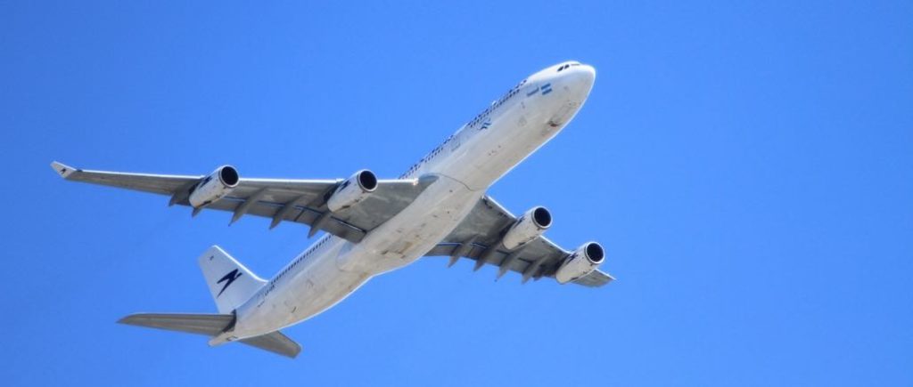 2019-06-13 Fliegen Flugzeug Symbolbild