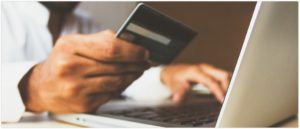 Onlineshopping Onlinebezahlung Kreditkarte Symbolbild