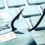 Phishing Kreditkarte Geld Bank Symbolbild