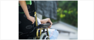 Symbolbild Rollstuhl, Alt, Krankheit